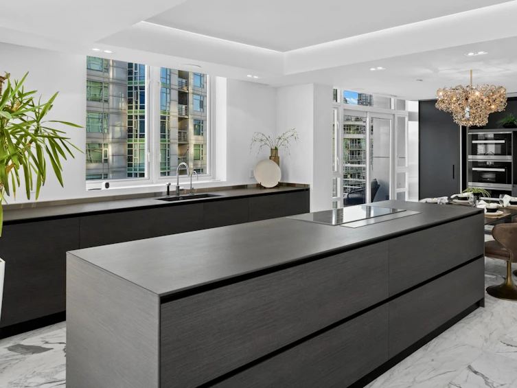 1502-1111 Marinaside Crescent, Vancouver, BC, V6Z 2Y3 - 10