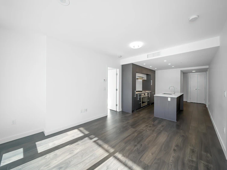 301-5580 No. 3 Road, Richmond, BC, V6X 0R8 - 7