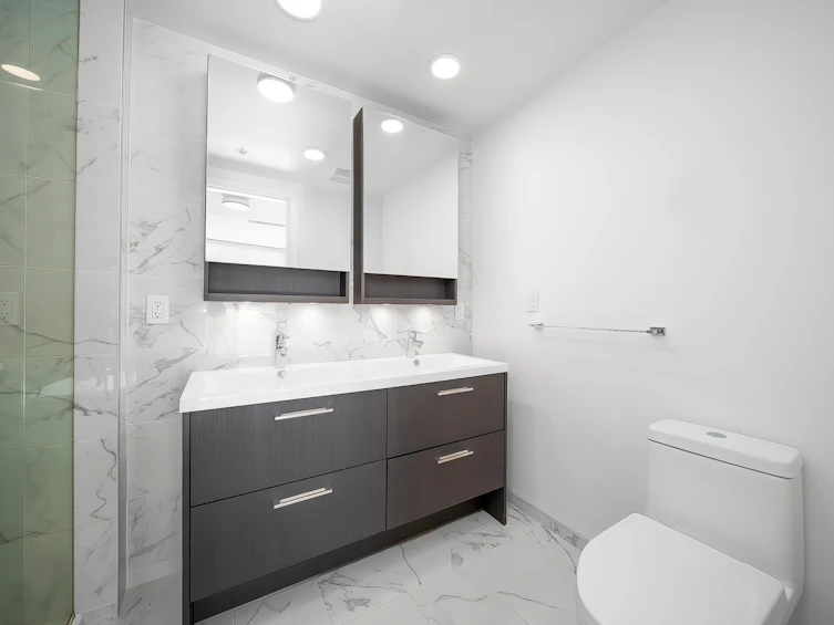 301-5580 No. 3 Road, Richmond, BC, V6X 0R8 - 10