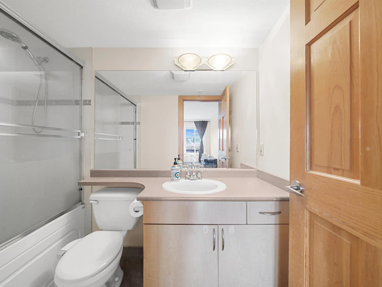 301-1503 W 66th Avenue, Vancouver, BC, V6P 2R8 - 11