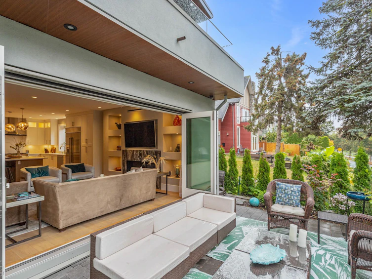 2549 E Kent Avenue North, Vancouver, BC, V5S 2H7 - 5