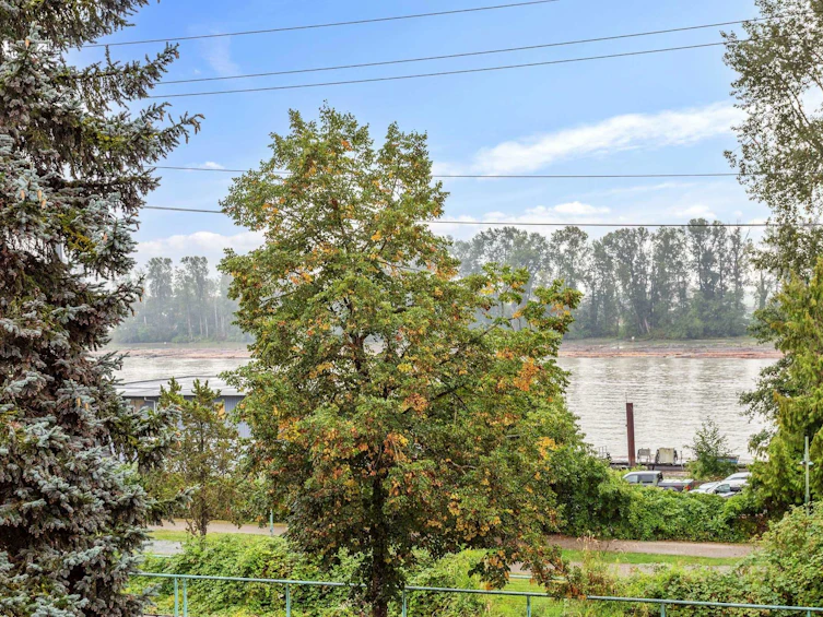 2549 E Kent Avenue North, Vancouver, BC, V5S 2H7 - 24