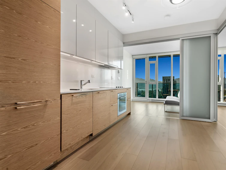 3506-13438 Central, Surrey, BC, V3T 0N2 - 3