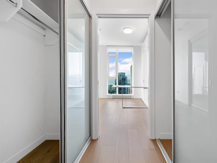 3506-13438 Central, Surrey, BC, V3T 0N2 - 13
