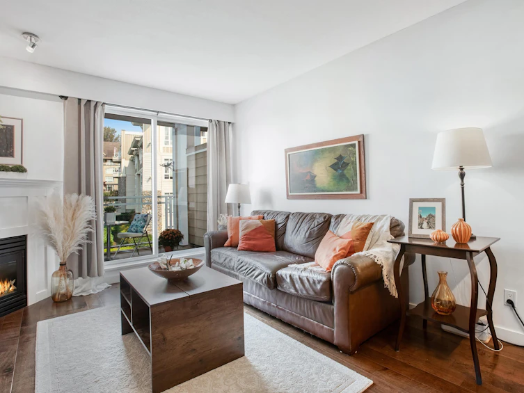 430-3629 Deercrest Drive, North Vancouver, BC, V7G 2S9 - 2