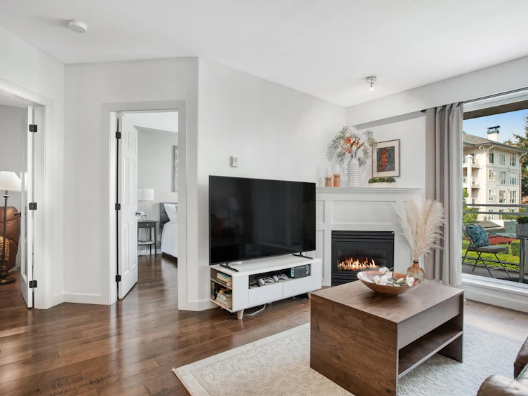 430-3629 Deercrest Drive, North Vancouver, BC, V7G 2S9 - 3