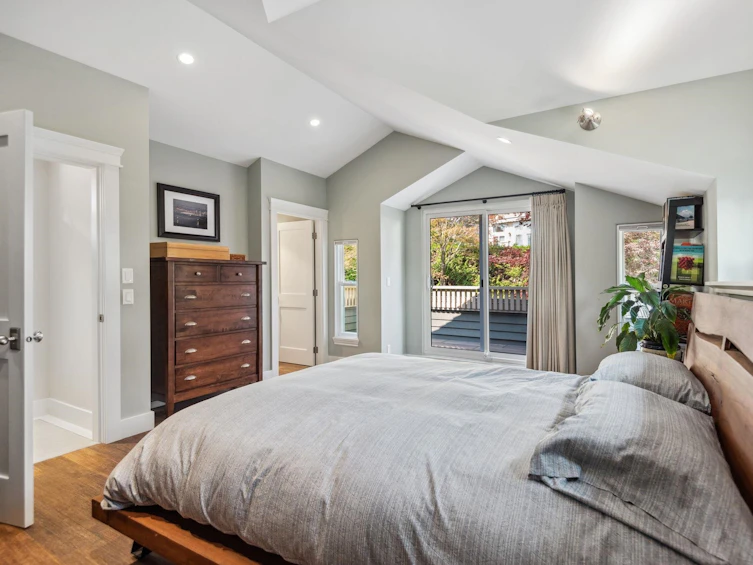 4956 Edendale Court, West Vancouver, BC, V7W 3H7 - 14