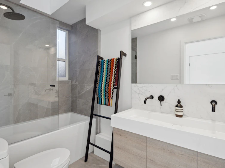 4615 W 7th Avenue, Vancouver, BC, V6R 1X4 - 20