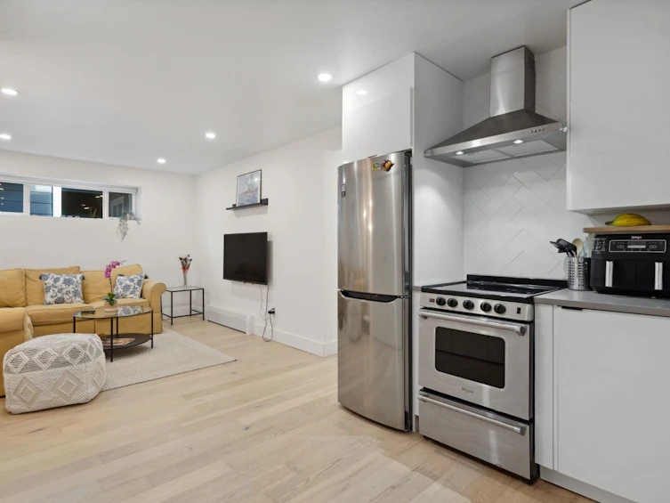 4615 W 7th Avenue, Vancouver, BC, V6R 1X4 - 26