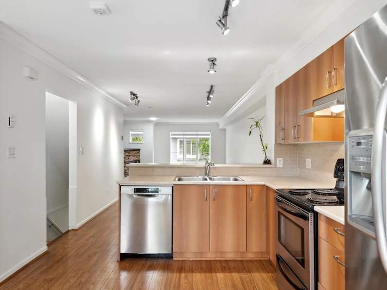 48-15155 62a Avenue, Surrey, BC, V3S 8A6 - 5