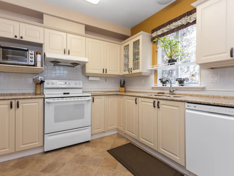 2205-8485 Young Road, Chilliwack, BC, V2P 7Y7 - 13