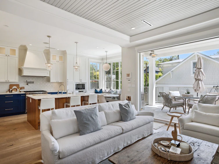 2596 W 14th Avenue, Vancouver, BC, V6K 2W7 - 12
