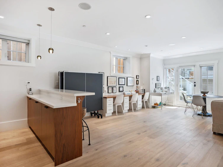 2596 W 14th Avenue, Vancouver, BC, V6K 2W7 - 13