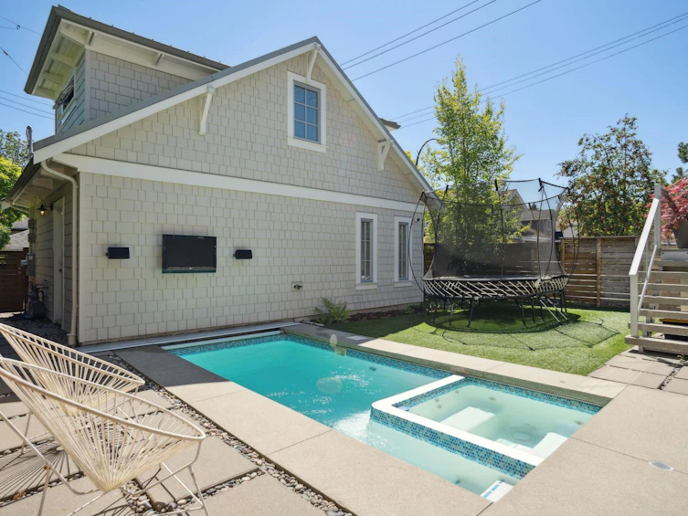 2596 W 14th Avenue, Vancouver, BC, V6K 2W7 - 18