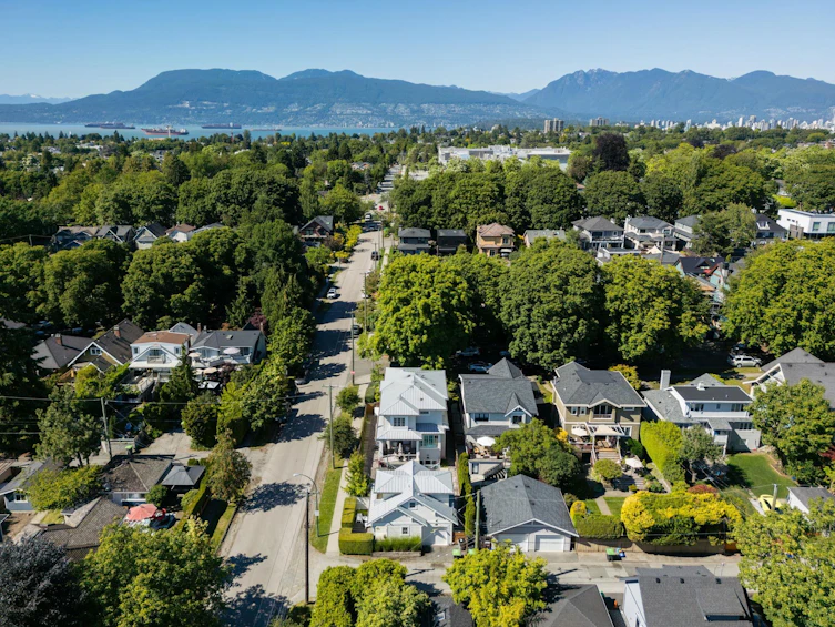 2596 W 14th Avenue, Vancouver, BC, V6K 2W7 - 28
