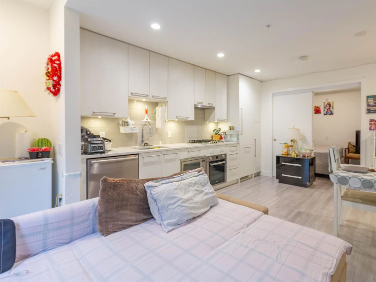 130-2035 Glenaire Drive, North Vancouver, BC, V7P 1Y2 - 5