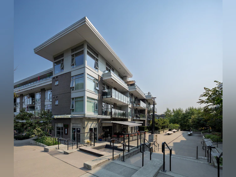 403-28 East Royal Avenue, New Westminster, BC, V3L 0B7 - 23