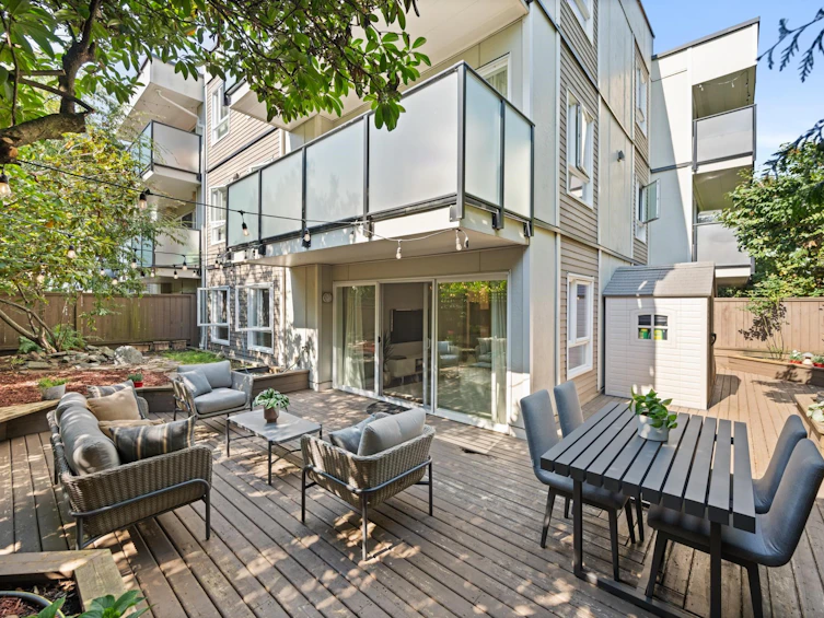 211-2333 Triumph Street, Vancouver, BC, V5L 1L4 - 3