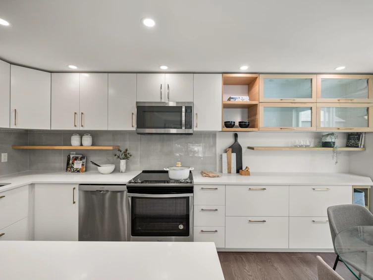 211-2333 Triumph Street, Vancouver, BC, V5L 1L4 - 13