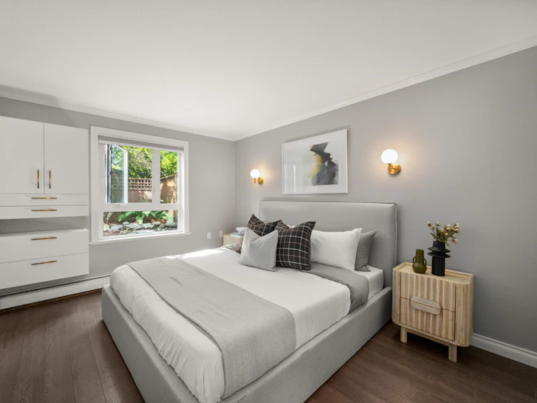 211-2333 Triumph Street, Vancouver, BC, V5L 1L4 - 21