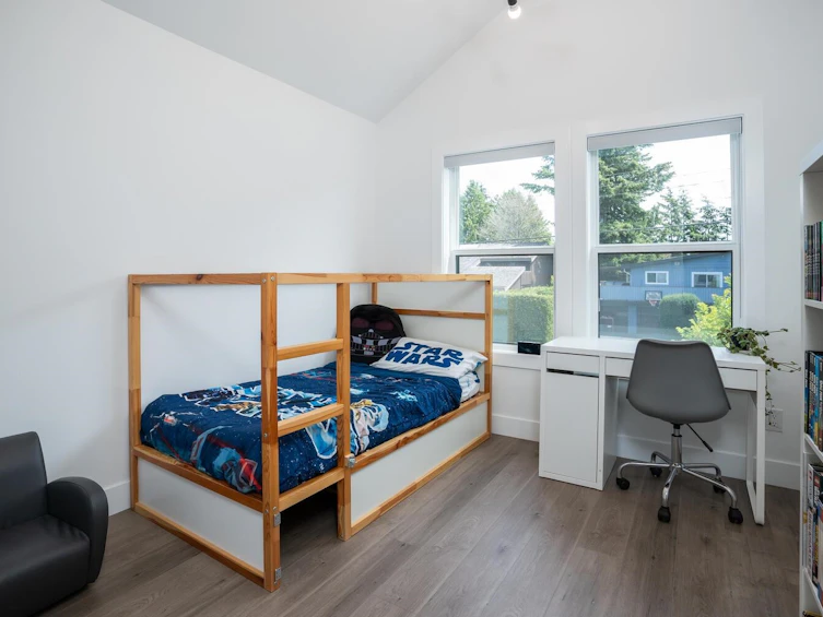 259 54a Street, Delta, BC, V4M 3J2 - 25