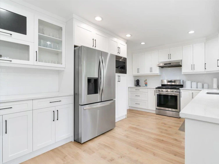 5061 223a Street, Langley, BC, V2Y 2V2 - 9