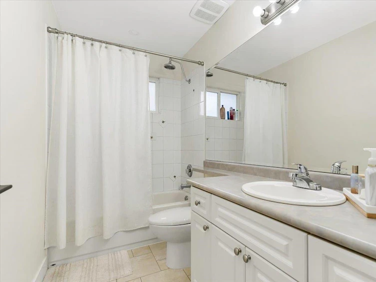 5061 223a Street, Langley, BC, V2Y 2V2 - 15