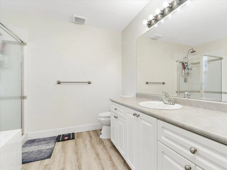 5061 223a Street, Langley, BC, V2Y 2V2 - 17