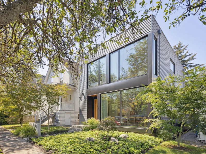 4521 Sophia Street, Vancouver BC V5V 3W1