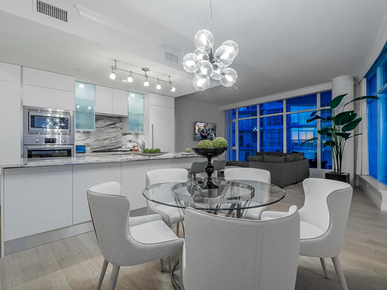 601-185 Victory Ship Way, North Vancouver, BC, V7L 0G2 - 4