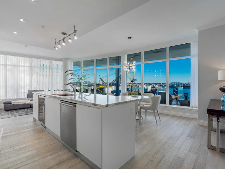 601-185 Victory Ship Way, North Vancouver, BC, V7L 0G2 - 17