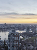 2906 1199 Marinaside Crescent