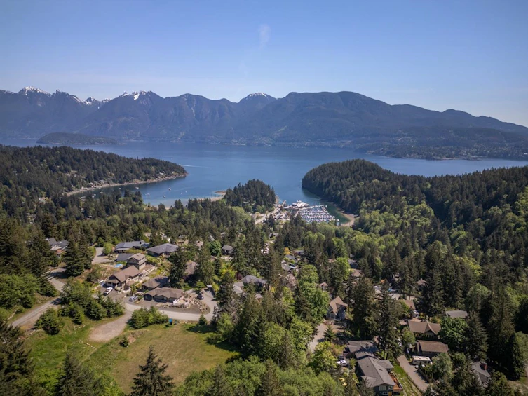 576 Cates Hill Road, Bowen Island, BC, V0N 1G2 - 3