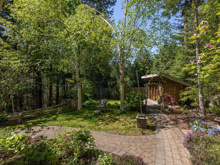 576 Cates Hill Road, Bowen Island, BC, V0N 1G2 - 36