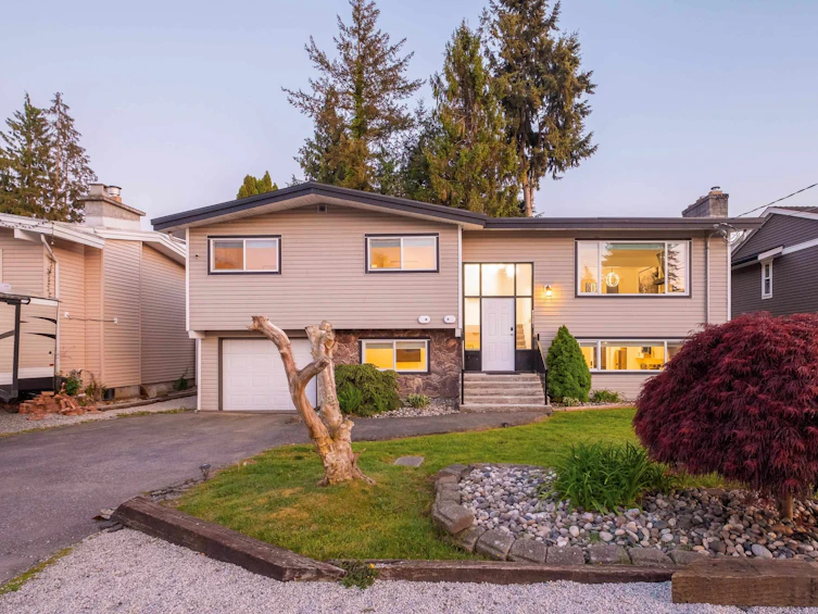 32054 Holiday Avenue, Mission, BC, V2V 2N1 - 2