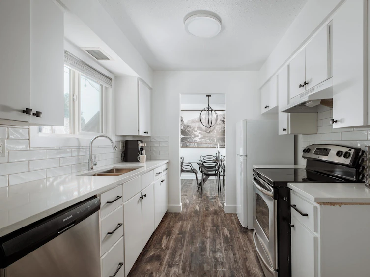 32054 Holiday Avenue, Mission, BC, V2V 2N1 - 10