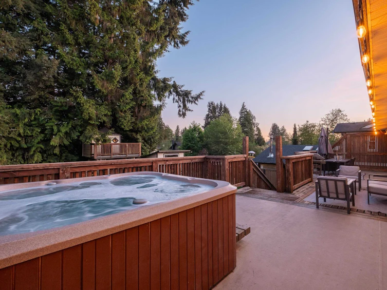 32054 Holiday Avenue, Mission, BC, V2V 2N1 - 32