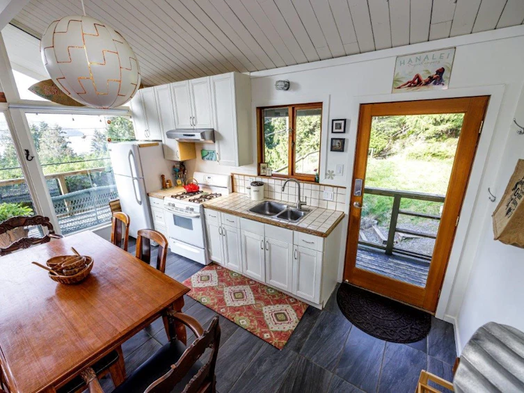 879 Windjammer Road, Bowen Island, BC, V0N 1G2 - 12