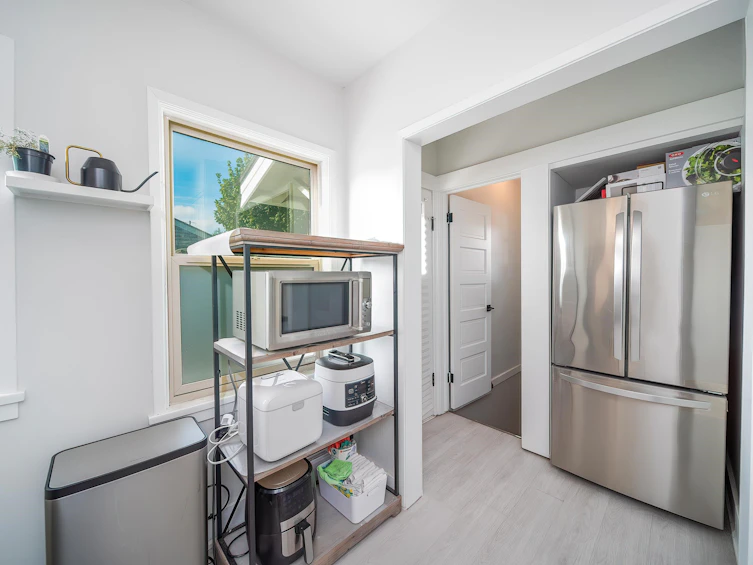 827 Tenth Street, New Westminster, BC, V3M 4A3 - 12