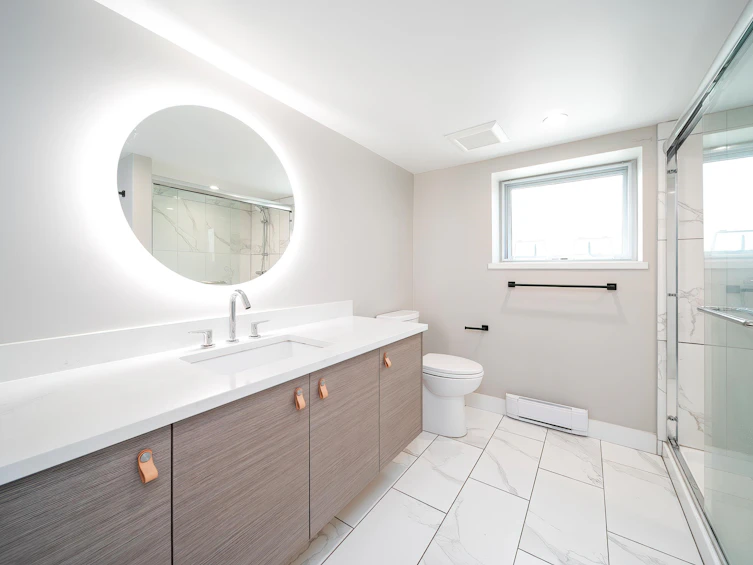 827 Tenth Street, New Westminster, BC, V3M 4A3 - 20