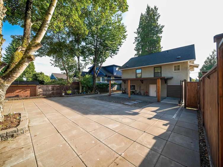 827 Tenth Street, New Westminster, BC, V3M 4A3 - 28
