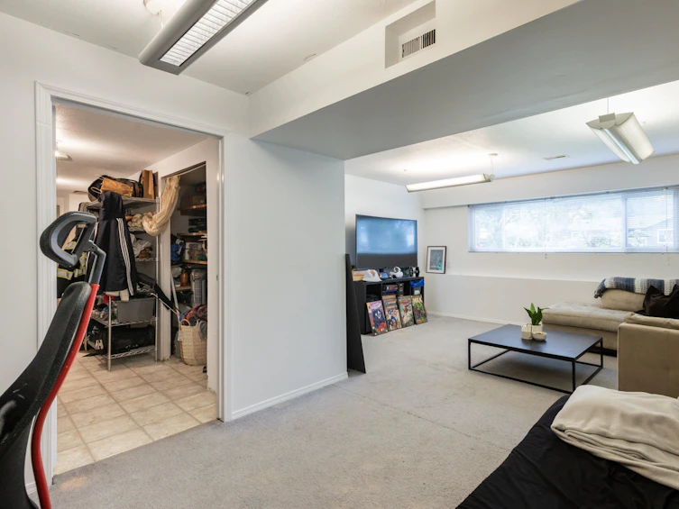 15087 86b Avenue, Surrey, BC, V3S 4V3 - 25