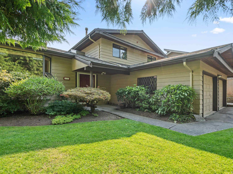 2364 Harbourgreene Drive, Surrey, BC, V4A 5J2 - 4