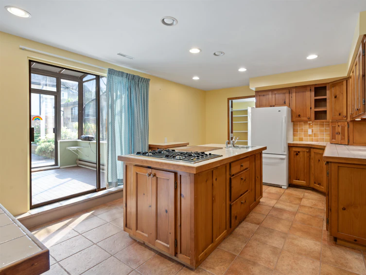 2364 Harbourgreene Drive, Surrey, BC, V4A 5J2 - 11