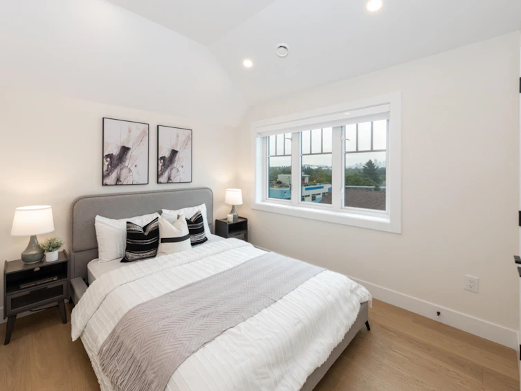 1672 E 15th Avenue, Vancouver, BC, V5N 2G1 - 16