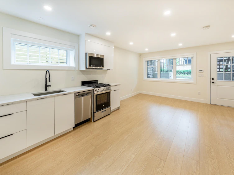 1672 E 15th Avenue, Vancouver, BC, V5N 2G1 - 22