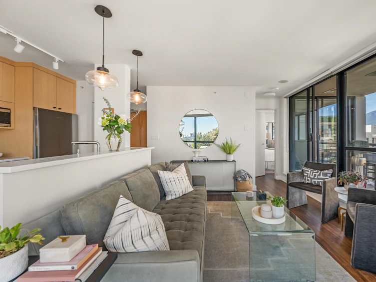 801-124 West 1st Street, North Vancouver, BC, V7M 3N3 - 5