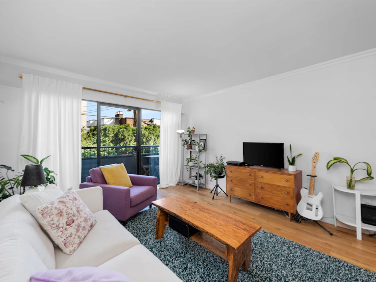 206-2475 York Avenue, Vancouver, BC, V6K 1C9 - 5