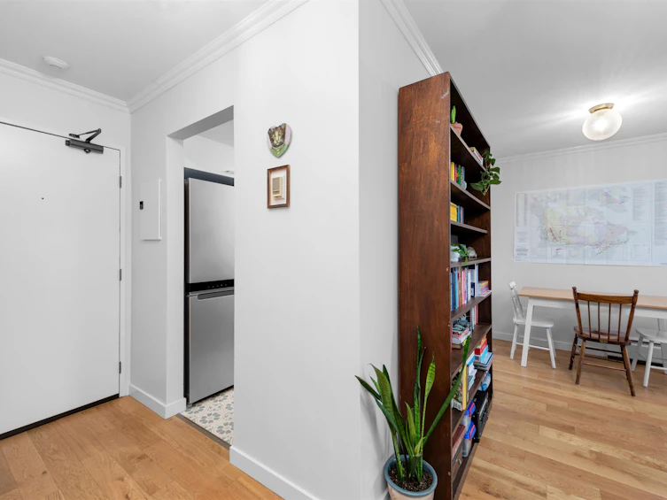 206-2475 York Avenue, Vancouver, BC, V6K 1C9 - 8