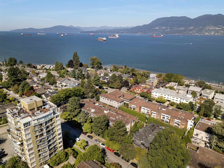 206-2475 York Avenue, Vancouver, BC, V6K 1C9 - 21